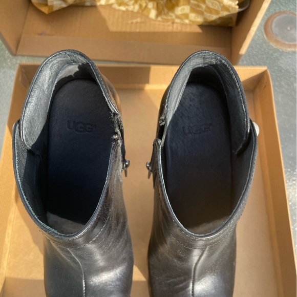 EUC/LIKE NEW UGG AMBROSIA WOODEN PLATFORM BOOTIES - Picture 7 of 8